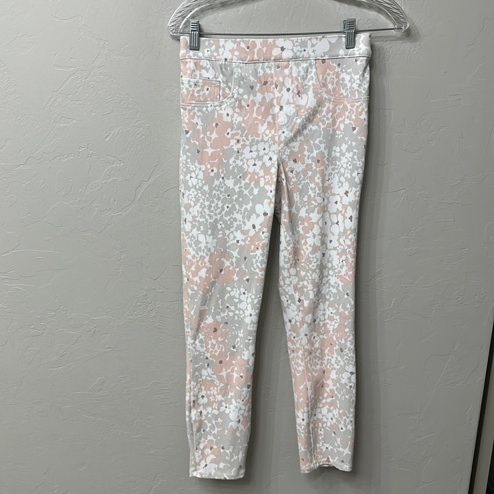 Spanx floral pull on crop pants size small